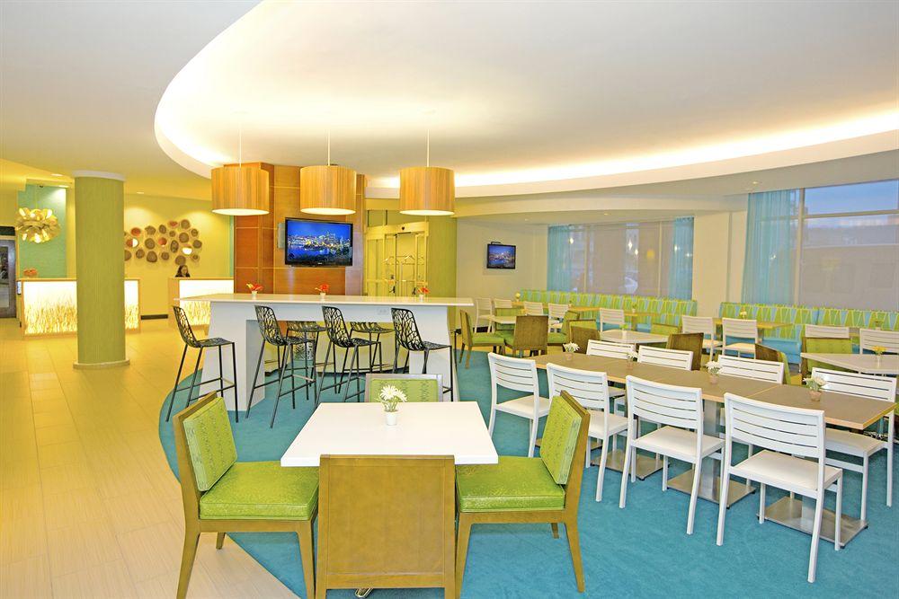 Springhill Suites By Marriott Pittsburgh North Shore Exterior photo